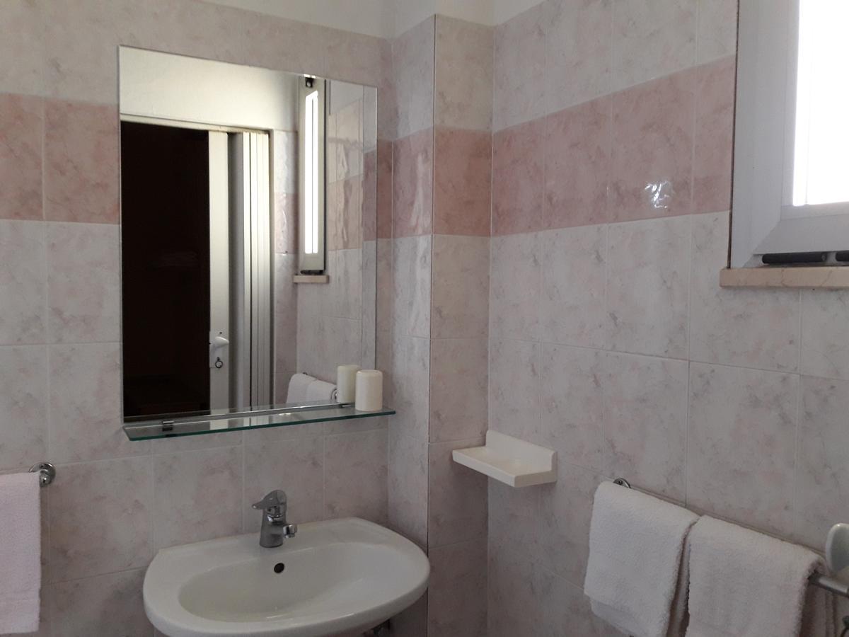 Hotel Villa Aurora Беллария-Иджеа-Марина Экстерьер фото